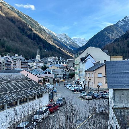 Centre Ville, T2 Avec Terrasse Et Parking Couvert. Cauterets Exteriér fotografie